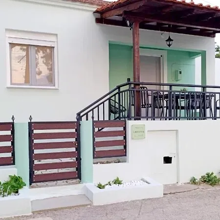 Laskarina * Skala Sotiros